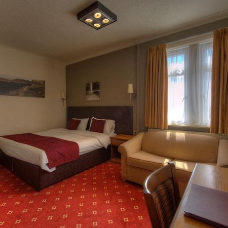 סקאנת'ורפ Royal Inn מראה חיצוני תמונה