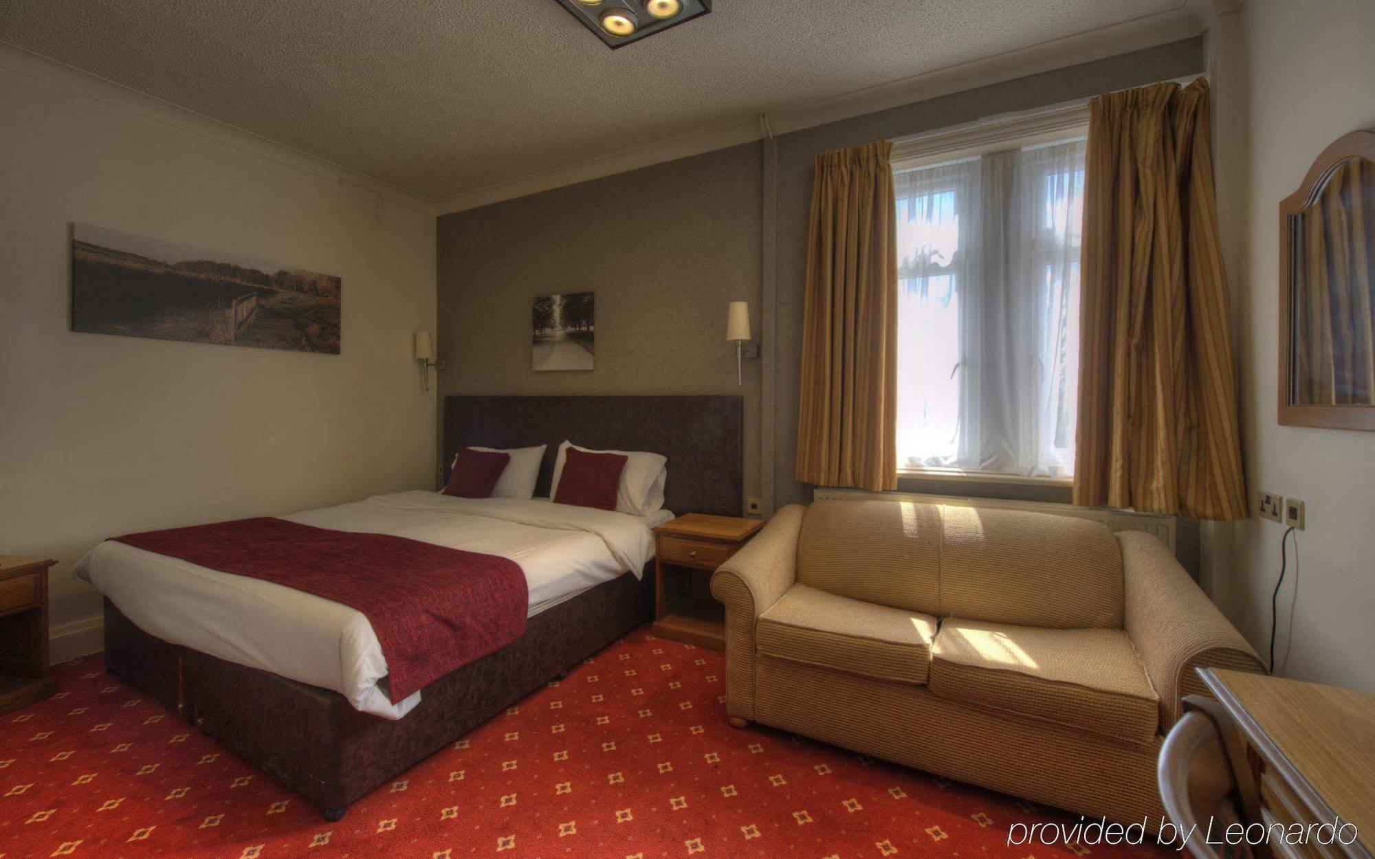 סקאנת'ורפ Royal Inn מראה חיצוני תמונה